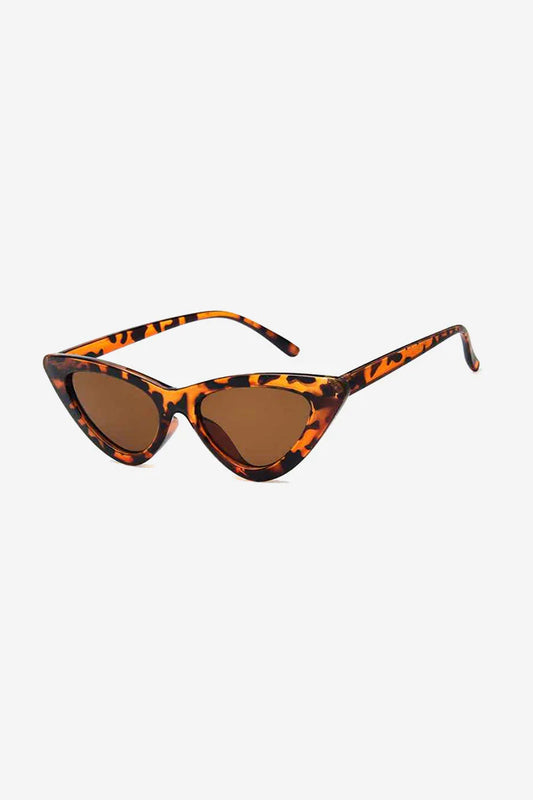 Sharp Cat-Eye Sunglasses with Sleek Frame Design – Black - Tortoise