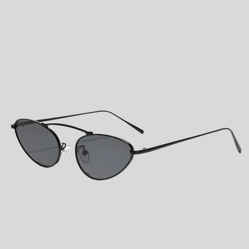 Cat Eye Sunglasses With Black Frame - Black